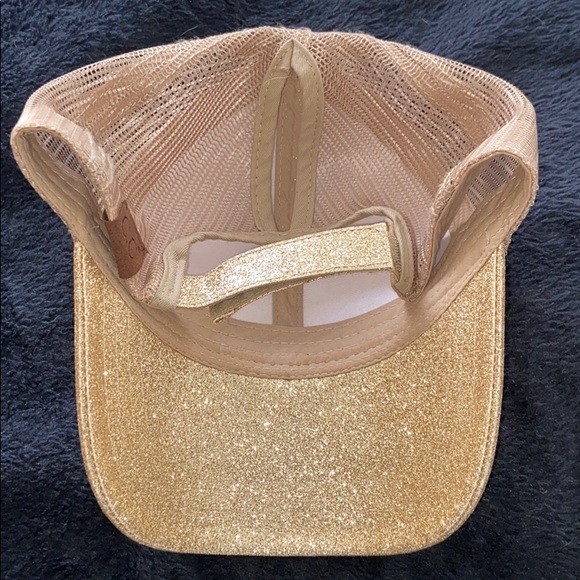 Sparkle gold hat - Picture 2 of 2